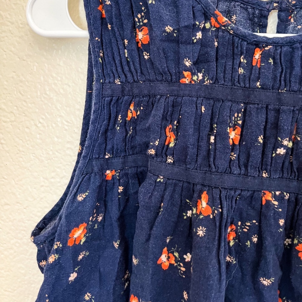 Aerie Floral sleeveless blouse
